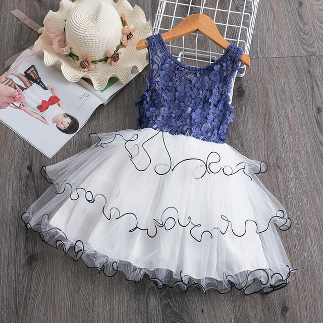 Dievčenské šaty s nariasenou sukňou