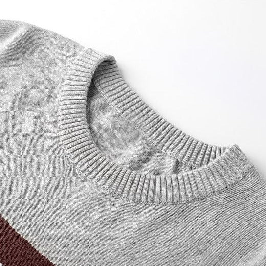 Pánsky prúžkovaný sveter s okrúhlym výstrihom