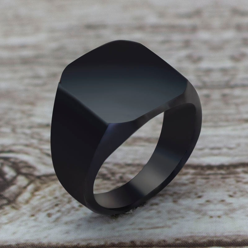 Pánsky čierny štvorcový prsteň