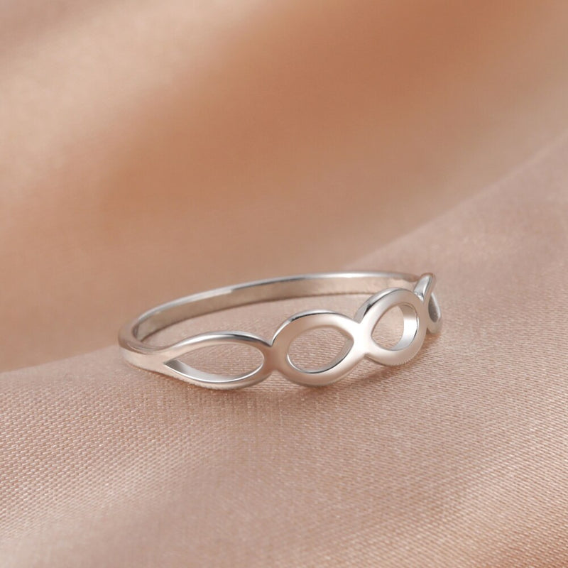 Dámsky minimalistický prsteň
