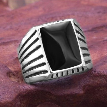 Pánsky čierny štvorcový prsteň