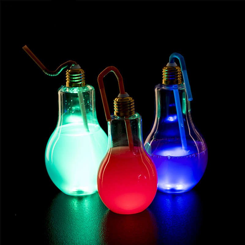 Kreatívna žiarovka fľaša na vodu