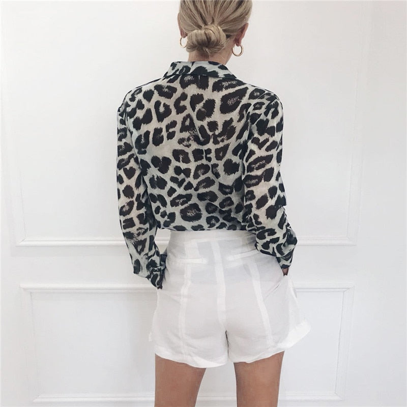 Dámska šifónová košeľa s leopardím vzorom