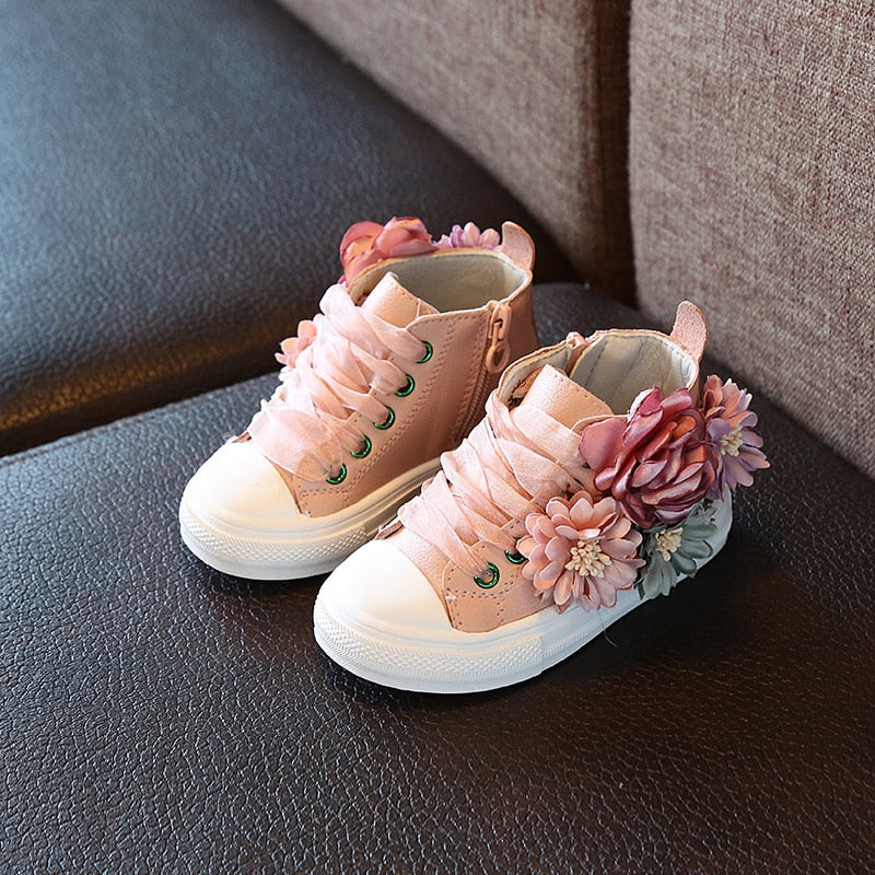 Detské topánky s kvetinou