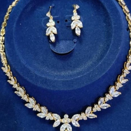Dámsky luxusný set náhrdelník a náušnice