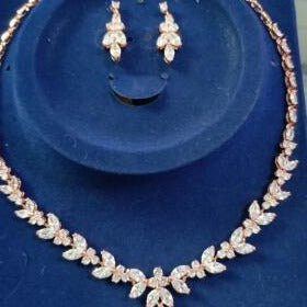 Dámsky luxusný set náhrdelník a náušnice (Výpredaj)