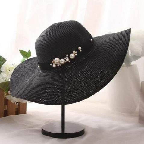 Dámsky slamený klobúk s ozdobnými perličkami