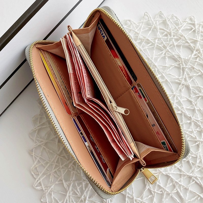 Dámska peňaženka s pleteným vzorom