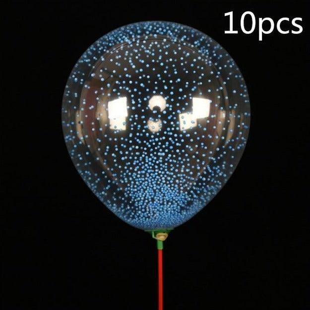 Veľký priehladný balón s farebnými guličkami