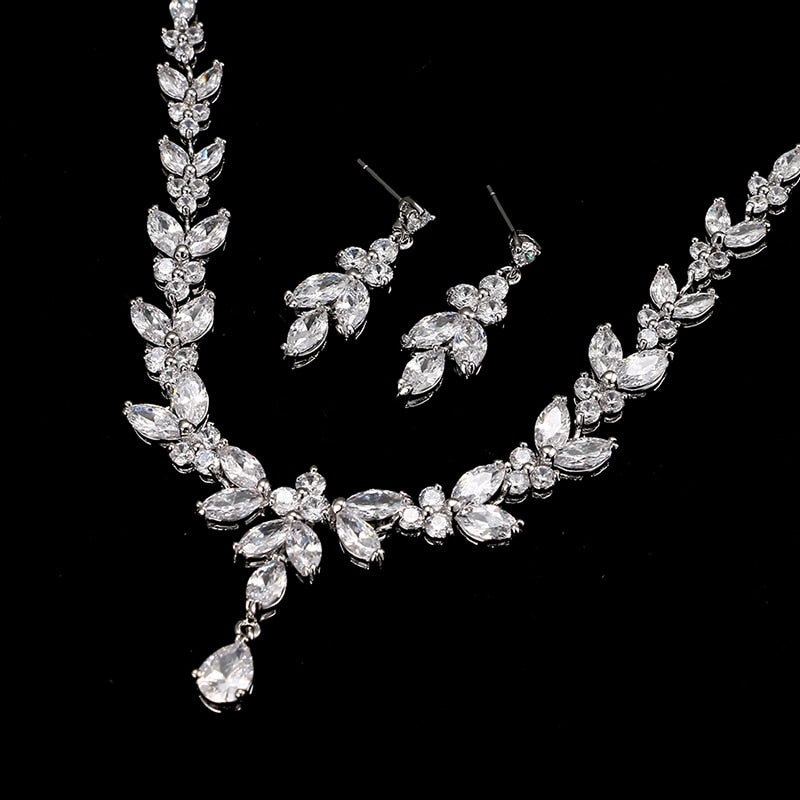 Dámsky luxusný set náhrdelník a náušnice (Výpredaj)