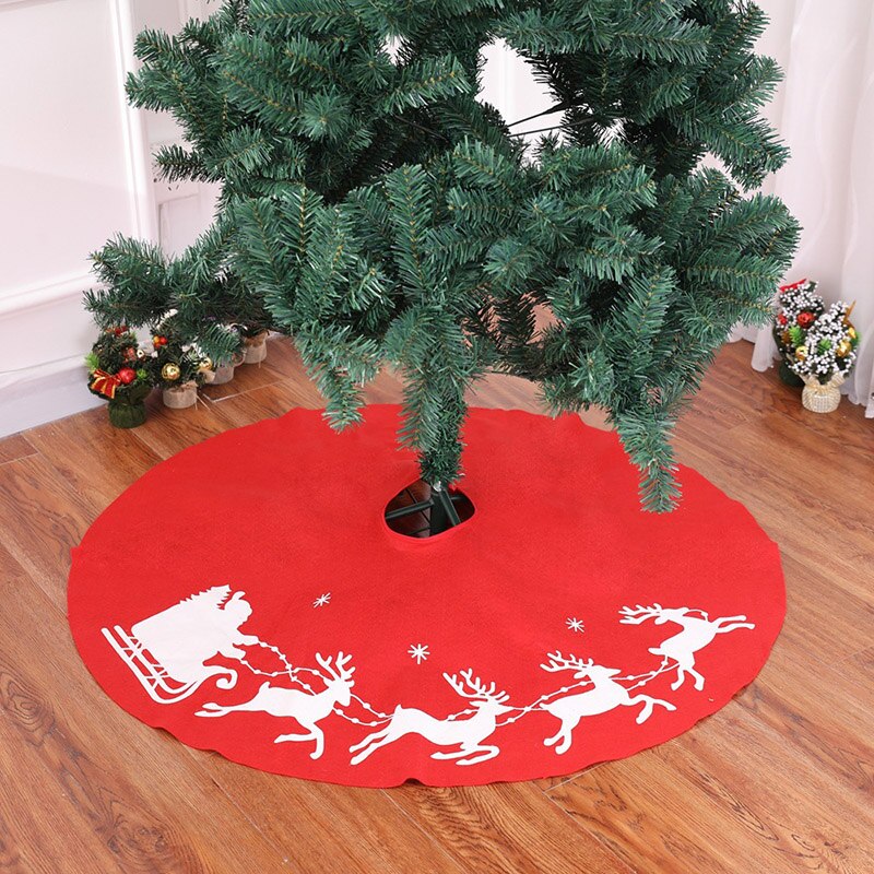 Červený koberček pod vianočný stromček