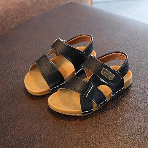 Detské jednoduché sandále na leto