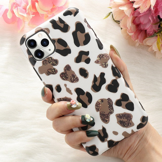 Kryt na iPhone s potlačou leoparda
