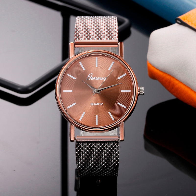 Dámske elegantné hodinky s kovovým náramkom