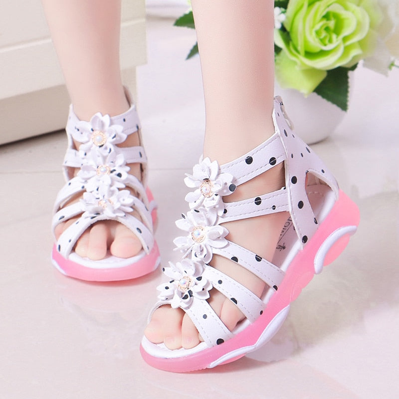 Dievčenské sandále s kvetinkami