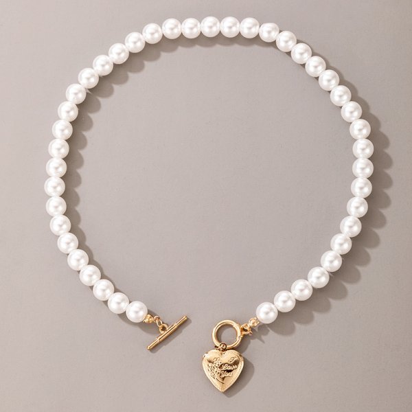 Dámsky perlový náhrdelník