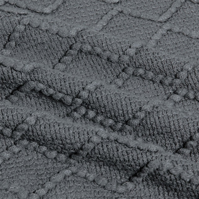 Pletená nordická deka so strapcami