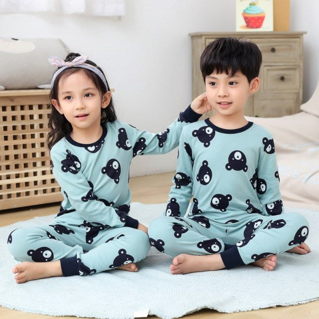 Detské pyžamo na jeseň s potlačou