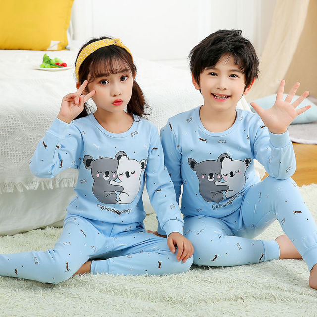 Detské pyžamo na jeseň s potlačou