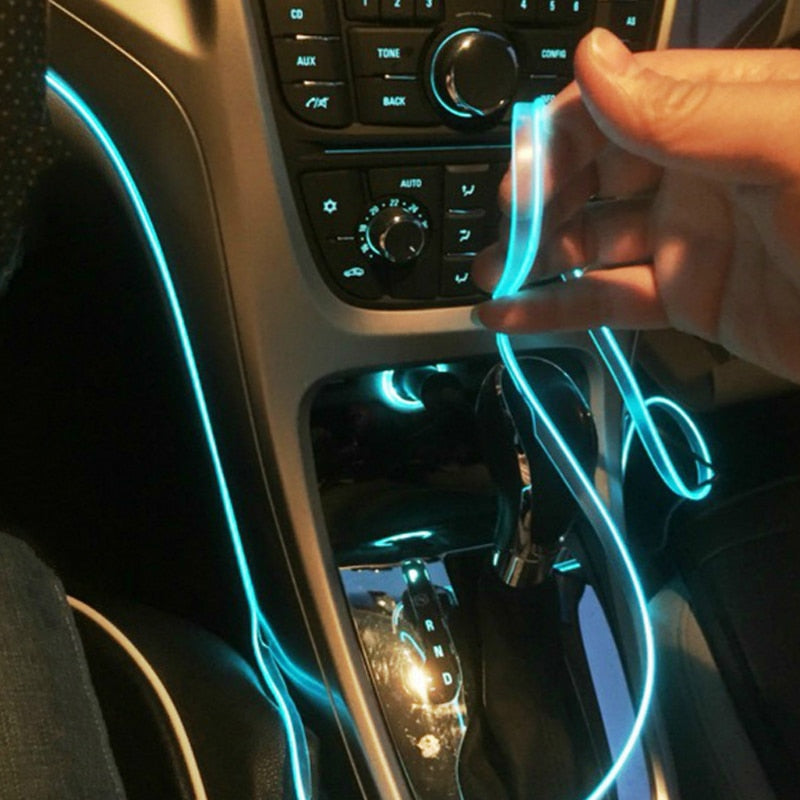 Svietiace LED pásiky do vnútra auta