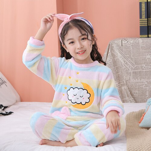 Detské flanelové pyžamo v jemných farbách