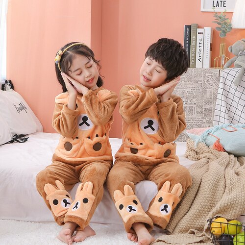 Detské flanelové pyžamo v jemných farbách