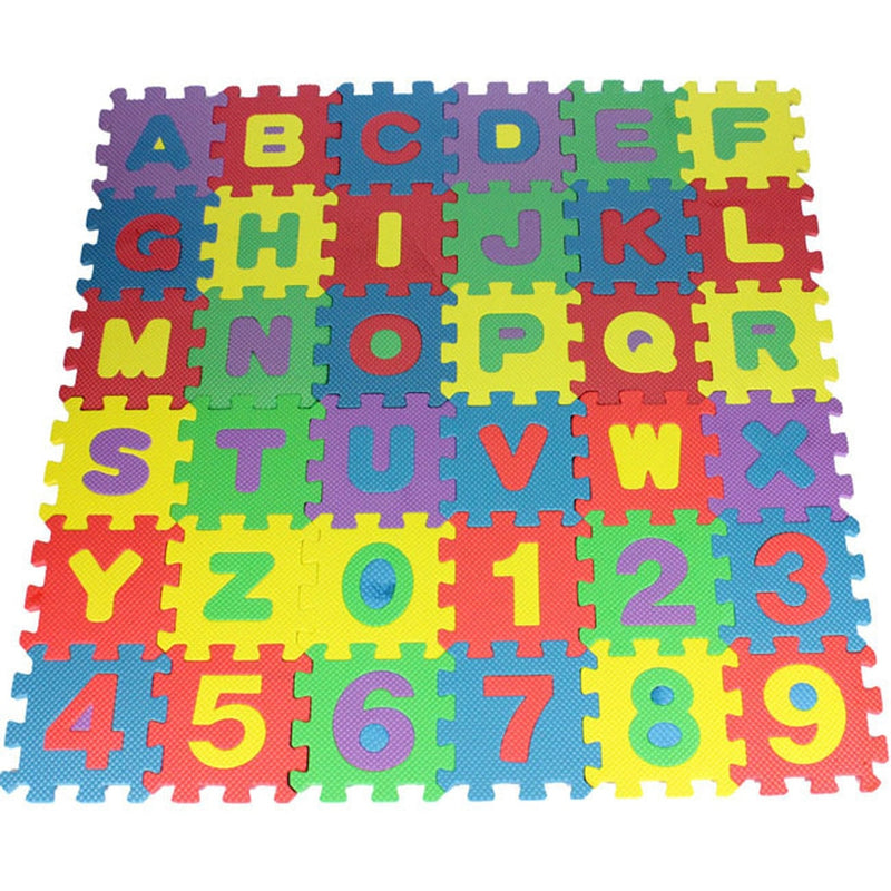 Penové puzzle s číslami a písmenami