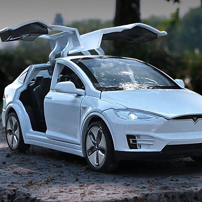 Odliatky modelu zliatinového auta Tesla MODEL X (Výpredaj)