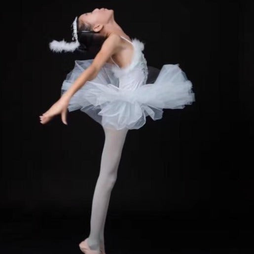 Dievčenský kostým na balet